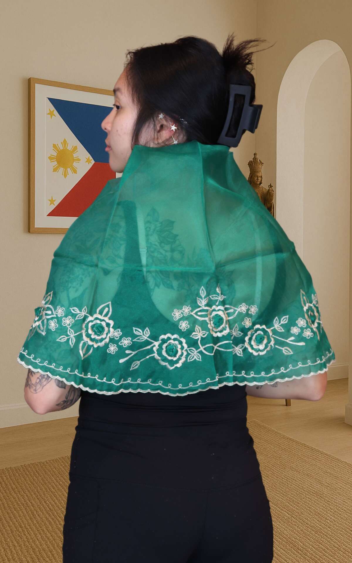 Green alampay back view